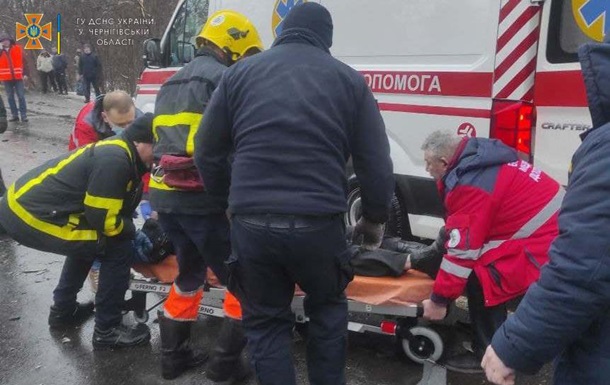 ДТП с 13-ю погибшими на Черниговщине: что известно о состоянии выживших в аварии