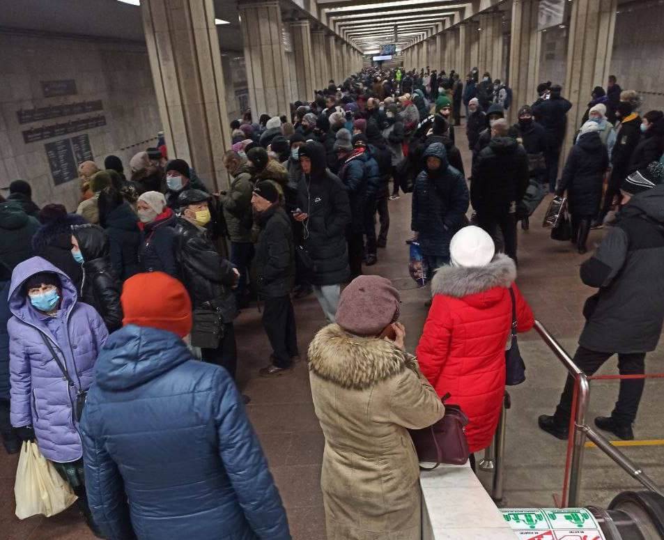 В Харькове на 1,5 часа перекрыли движение метро на Холодногорской ветке