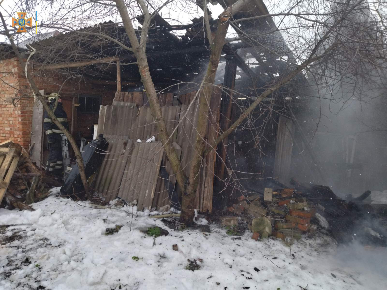 В Купянском районе произошел пожар в частном домовладении
