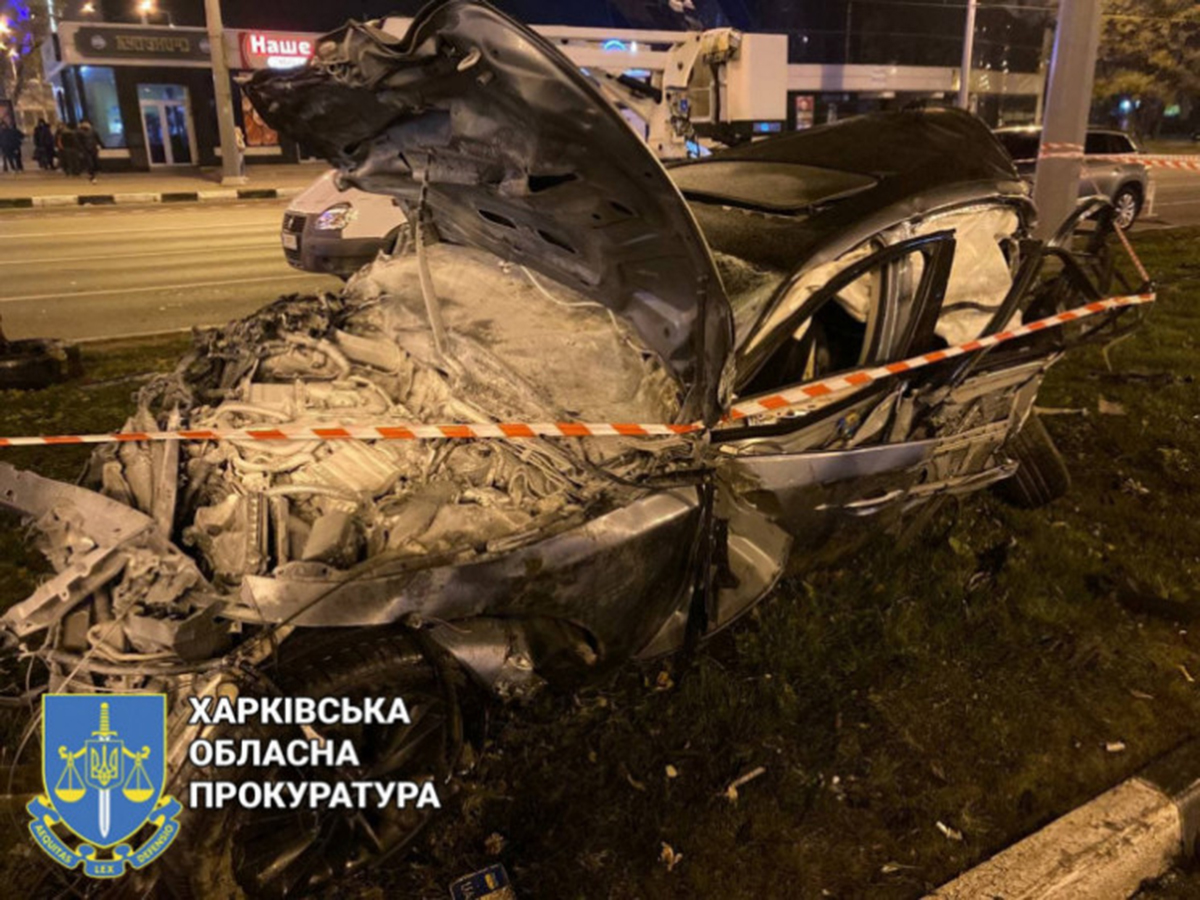 «Бухим меньше ездить надо»: 16-летний подозреваемый в смертельном ДТП на Гагарина в суде поспорил с дочерью погибшего водителя (видео)