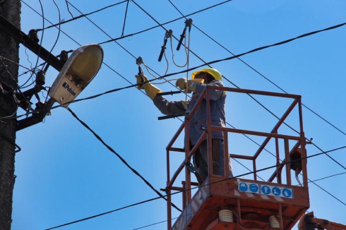 У Барвінковому найближчими днями планують повністю відновити електропостачання