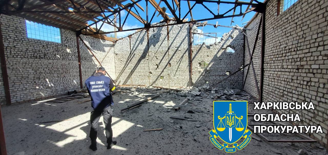 Російські окупанти відкрили вогонь по Мерефі: пошкоджено понад 30 будинків