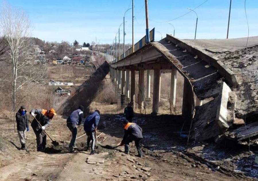На Харківщині відновили проїзд біля двох зруйнованих мостів