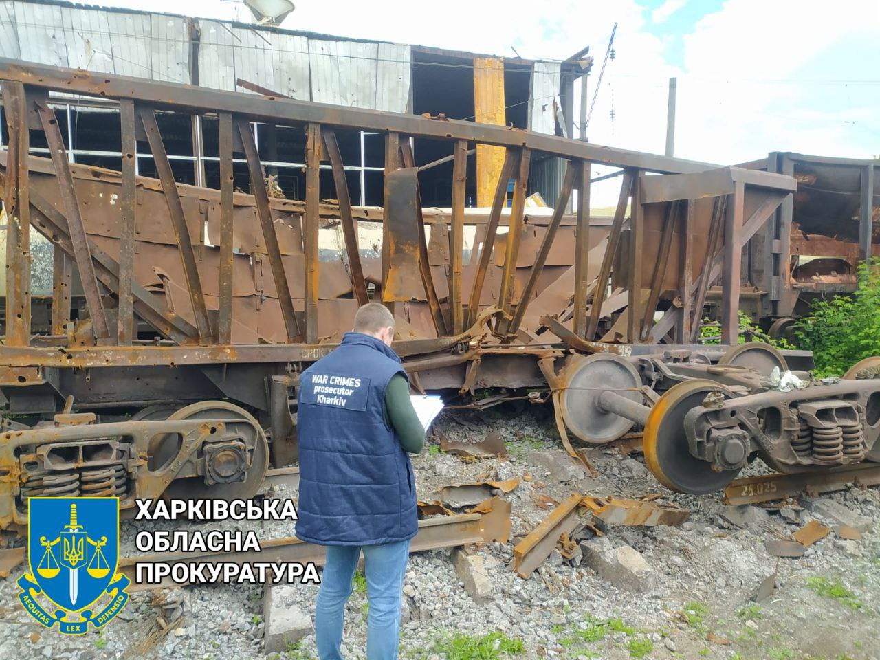 Пошкоджена залізниця та зруйнований будинок культури у Лозовій – прокуратура фіксує злочини агресора