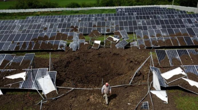 На Харківщині окупанти знищили сонячну електропідстанцію.