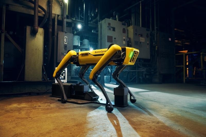 США нададуть Україні робопса від Boston Dynamics для розмінування