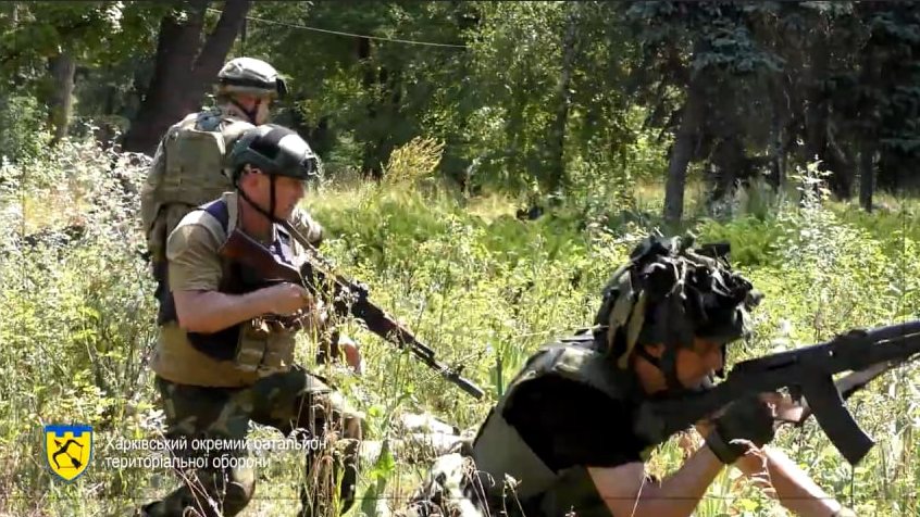 Бійці харківської тероборони відпрацьовують навички ліквідації рашистів (відео)