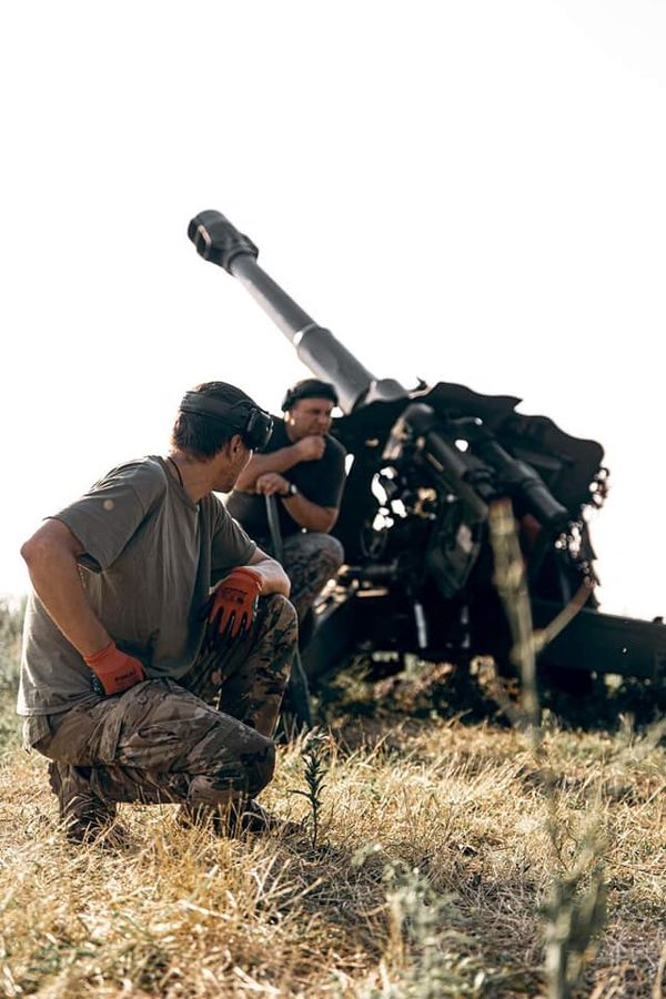 На Харківському напрямку ворог не припиняє обстріли зі ствольної та реактивної артилерії