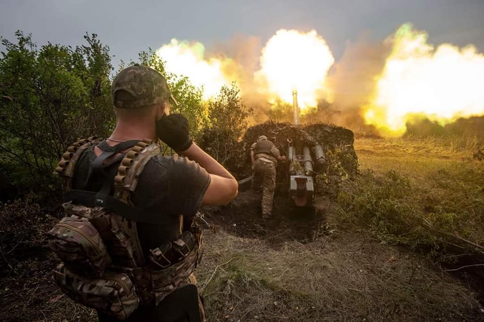На Харківщині ворог намагається через понтони підвезти снаряди та паливо