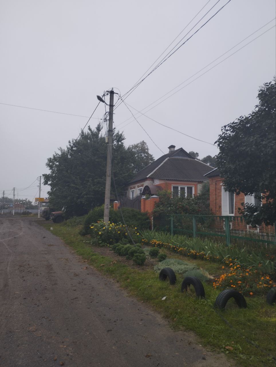 Через російські обстріли на Харківщини виникли перебої з електрикою: дві громади без світла