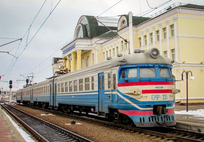 Відновлюється залізничне сполучення в золочівському та казачанському напрямках