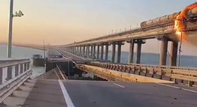 У рф все більші проблеми з логістикою через пошкодження Кримського мост, – британська розвідка