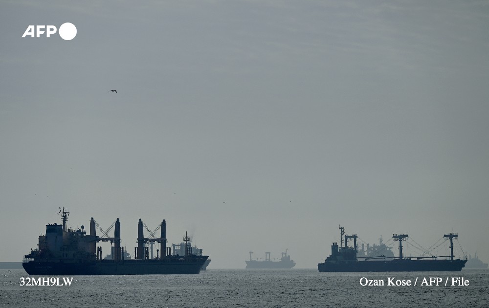 Три кораблі з зерном сьогодні вийшли з українських портів