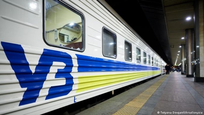 Через знеструмлення 81 потяг «Укрзалізниці» запізнюється, деякі – на понад 10 годин