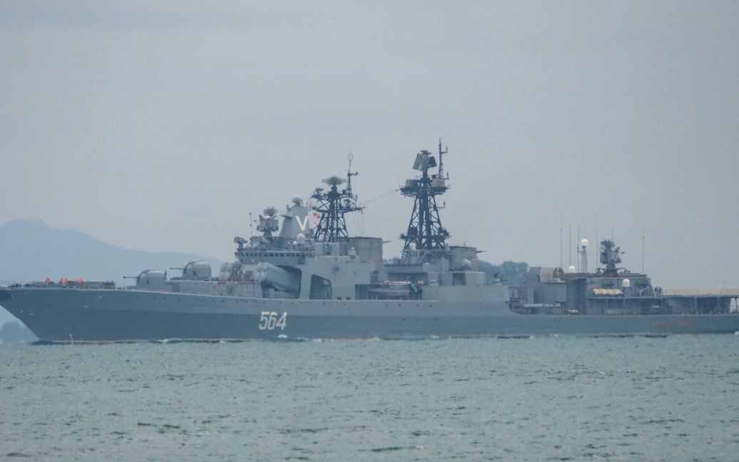 Російські кораблі з Владивостока, які мали обстрілювати Україну, повертаються місць базування