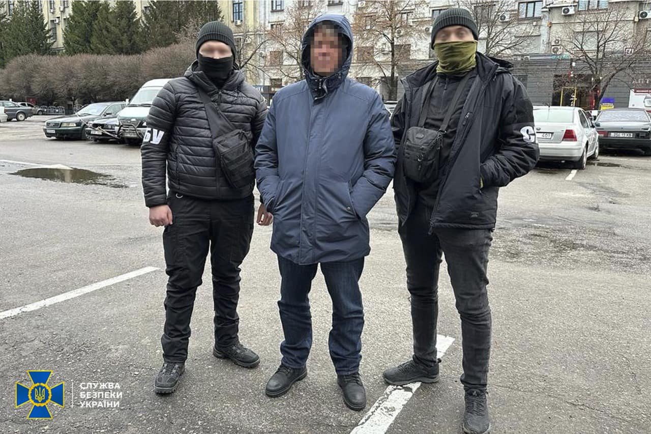 СБУ затримала на Харківщині колаборантів, які допомагали перекидати російські воєнні ешелони в Україну