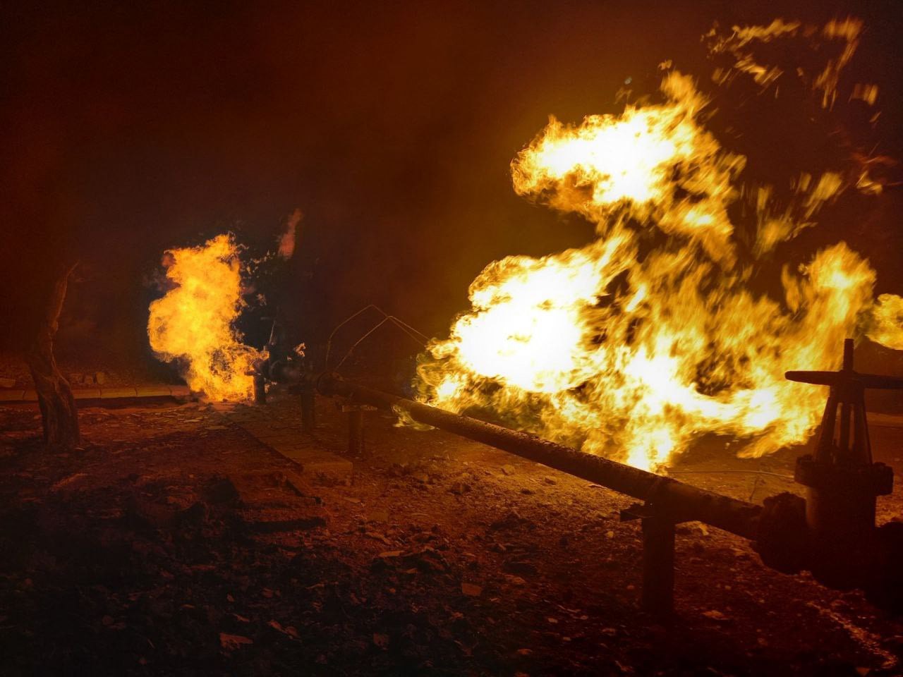 Пожежу на газовому підприємстві в Ізюмському районі локалізували, триває ліквідація займання