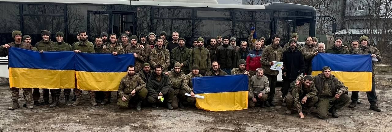 Черговий обмін полоненими: Україна повернула додому 140 людей
