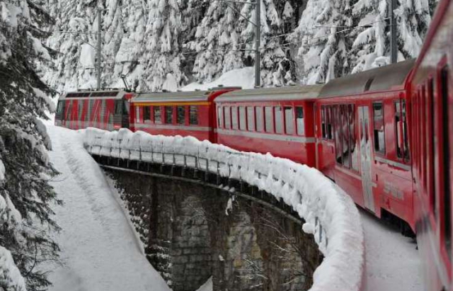 «Укрзалізниця» запустить шість додаткових поїздів на зимові свята