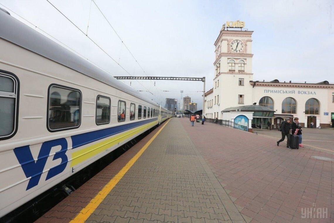 У зв’язку з ворожими обстрілами затримуються 4 міжрегіональні потяги на Харківському напрямку
