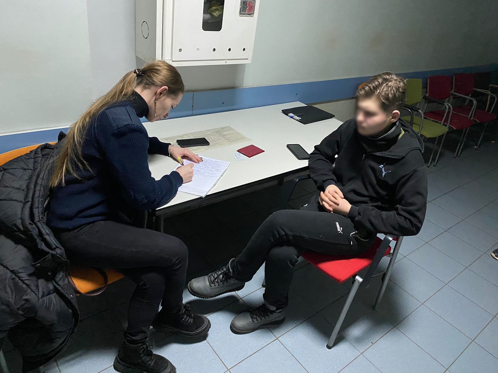 В Харкові троє чоловіків 6 годин знущалися над підлітком: поліція встановлює обставини