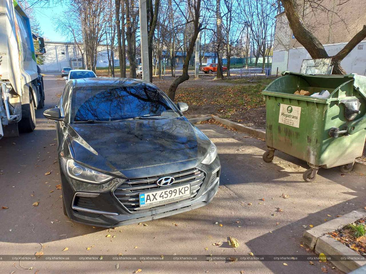 Харківські комунальники просять поліцію посилити контроль правил паркування