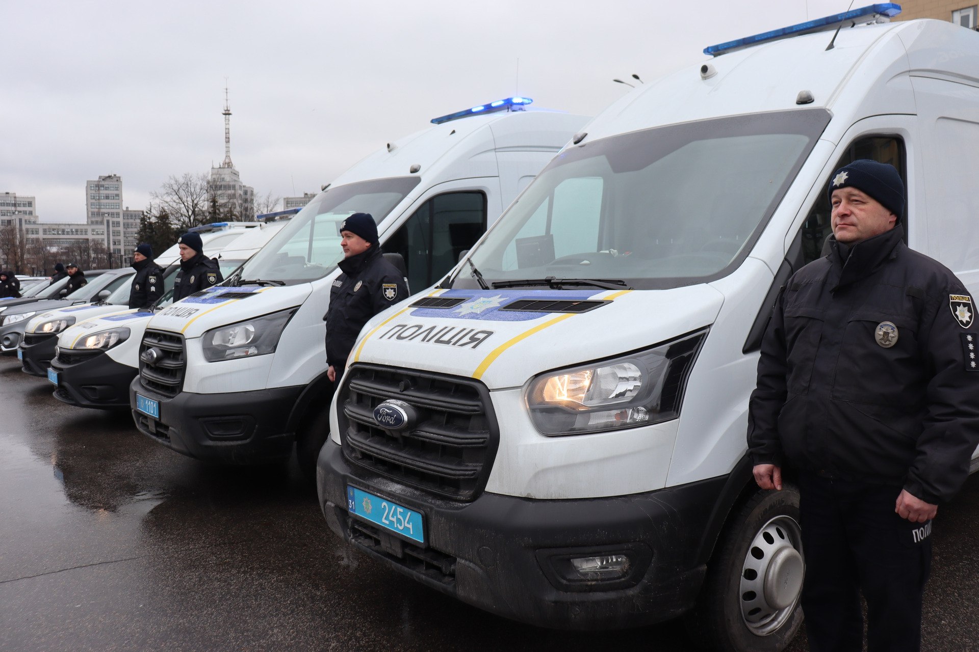 Поліцейські Харківщини отримали нові службові автомобілі