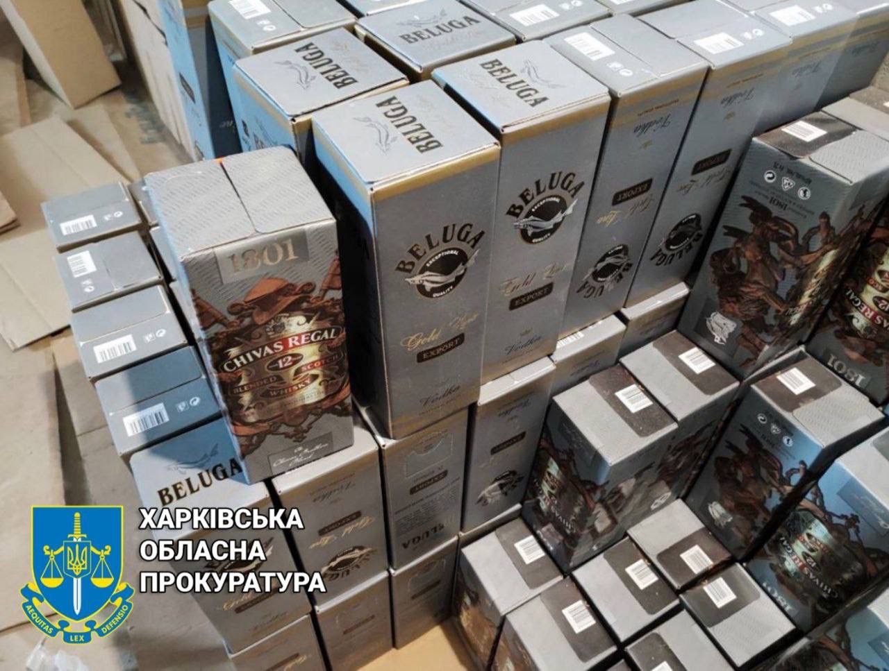 У Харкові судитимуть учасників злочинної групи, які продавали фальсифікат під виглядом елітного алкоголю