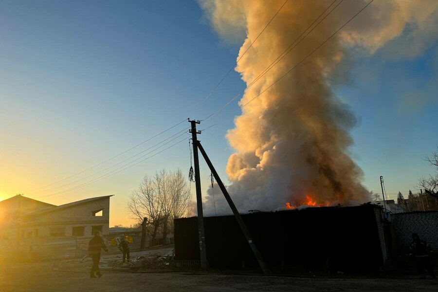 Три пожежі через обстріли за добу: зведення ДСНС Харківської області