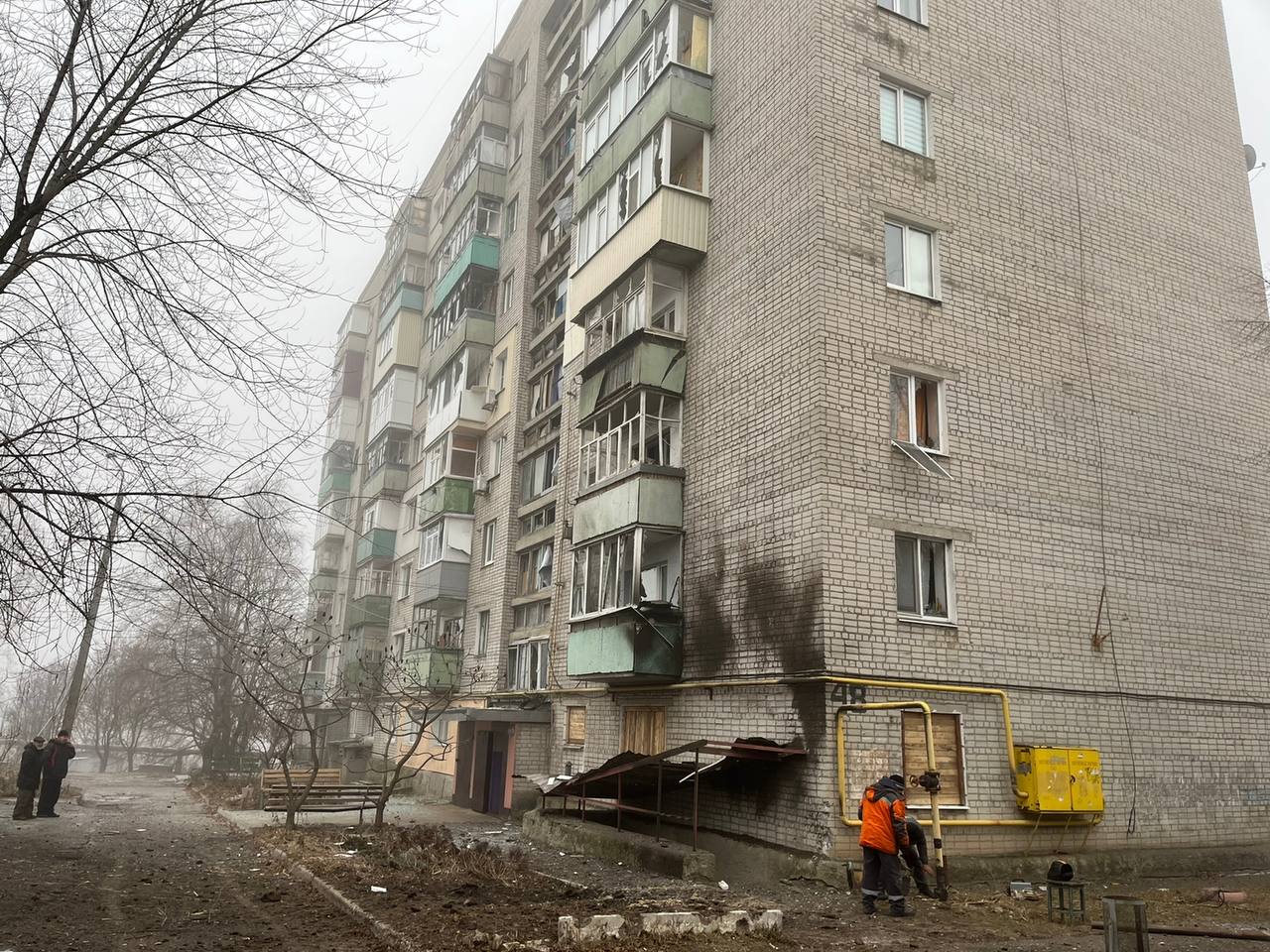 Ворог обстріляв Куп’янськ та Вовчанськ, є поранені, зруйновані будинки