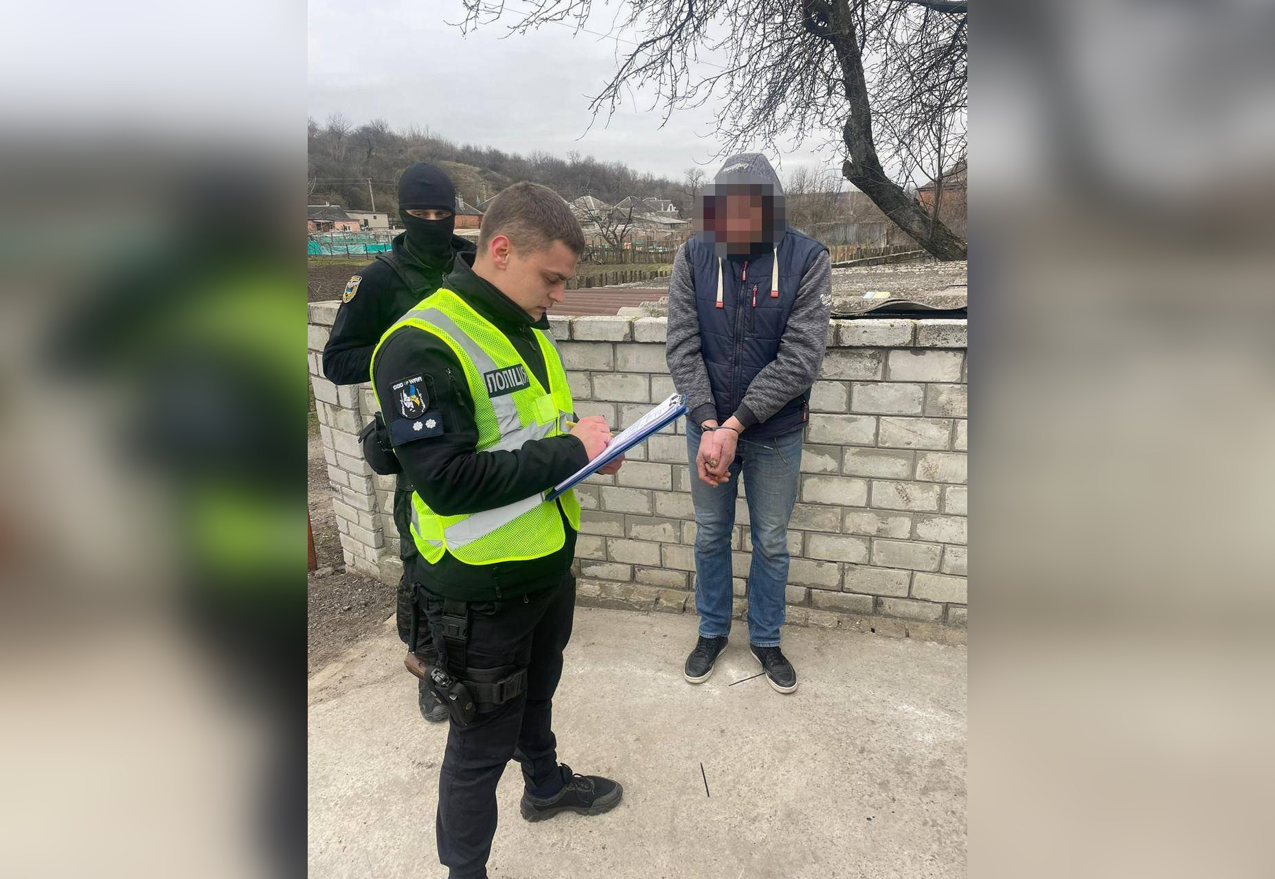 Оперативники Харківщини затримали чоловіка під час збуту гранатомета