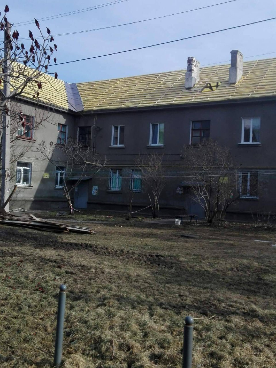 У Харькові на вулиці Аерофлотській завершено ремонт покрівлі будинку