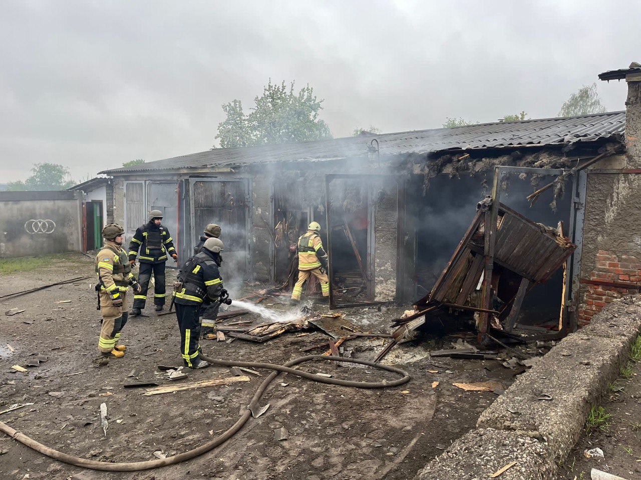 Черговий обстріл Куп’янська: пошкоджено житловий будинок, знищено 4 автівки
