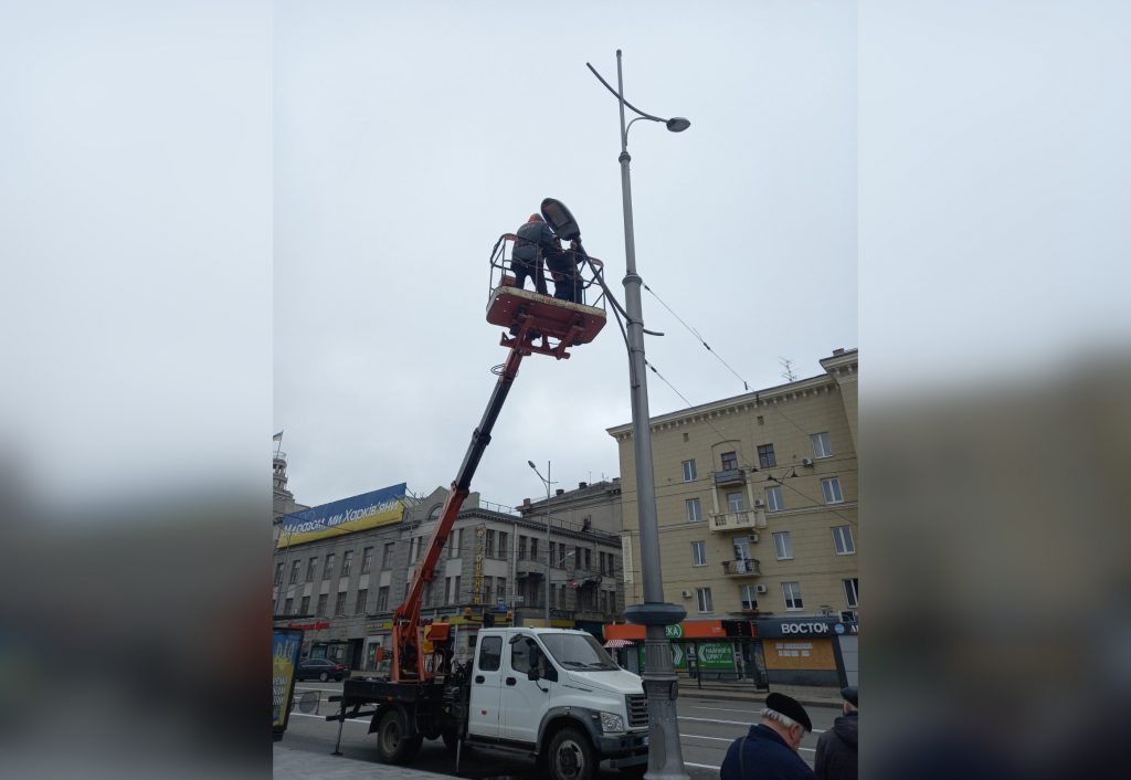 В Харкові триває відновлення вуличного освітлення: за тиждень усунуто 55 аварій