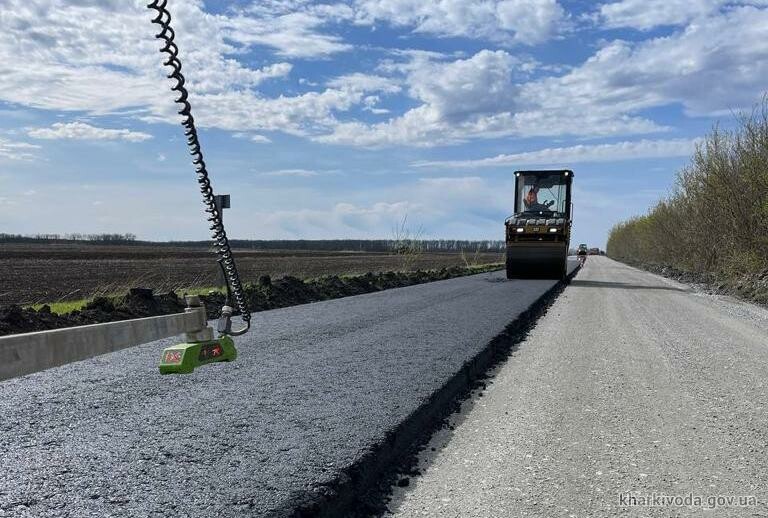 На деокупованій території Чугуївського району ремонтують дорогу
