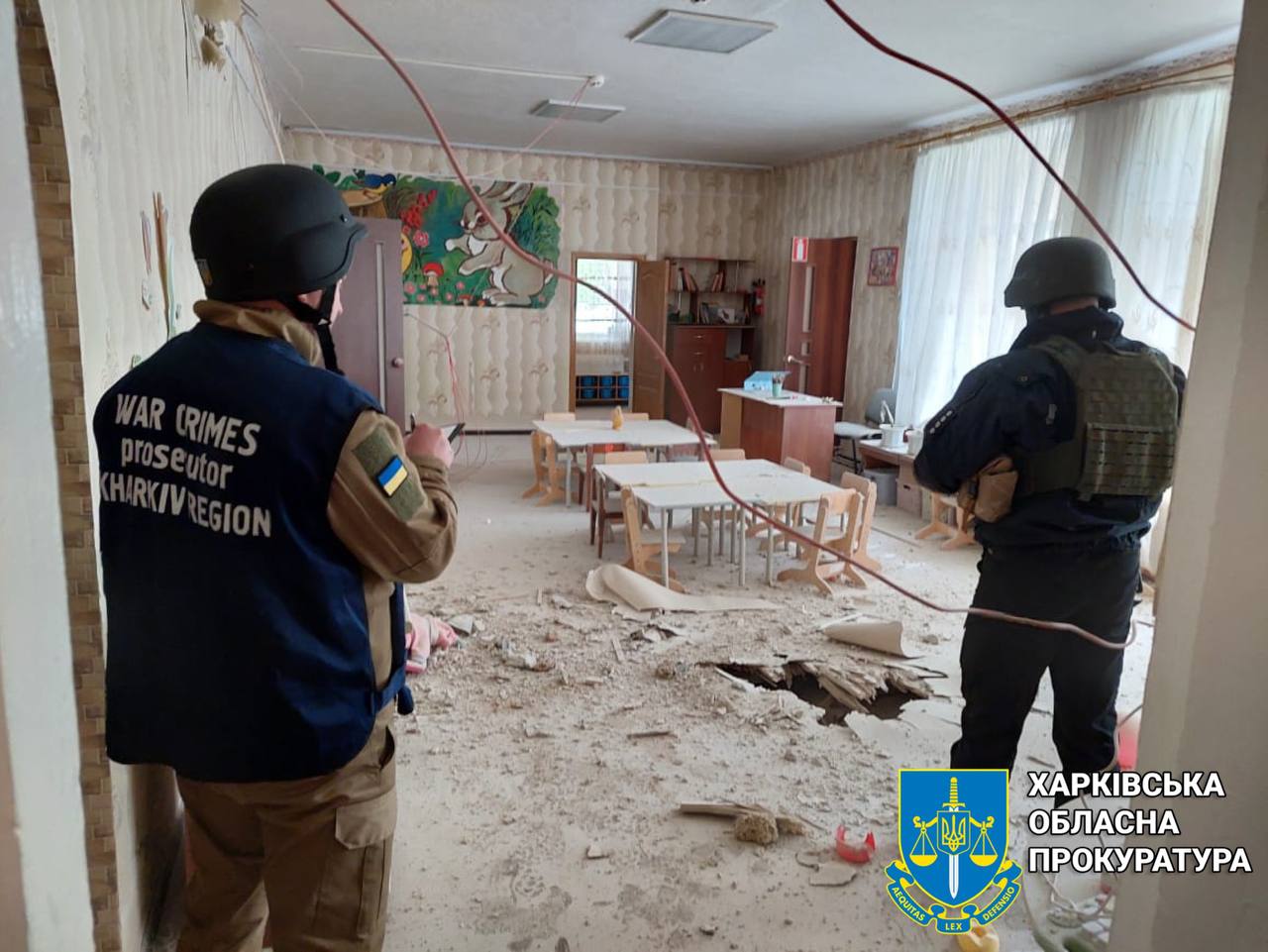 Зранку окупанти обстрілювали Вовчанськ: влучили в дитячий садок