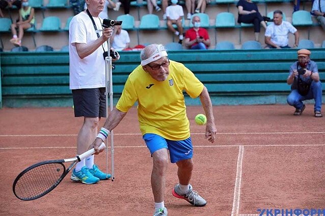 Леонід Станіславський, найстарший тенісист з Харкова, переїхав Литві