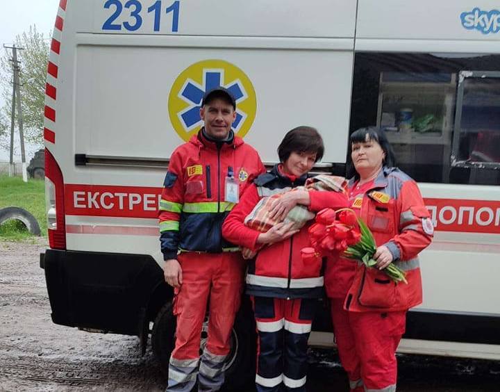 На Харківщині за кілька днів медикам «швидкої» довелося двічі приймати пологи в машині