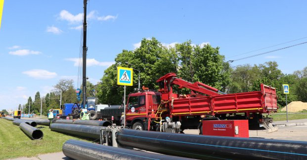 «Водоканал» відновлює колектор на проспекті Гагаріна у Харкові