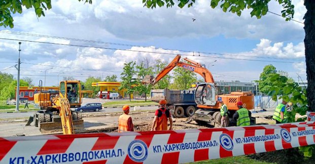 «Харківводоканал» усунули аварію на каналізаційному колекторі на пр. Гагаріна