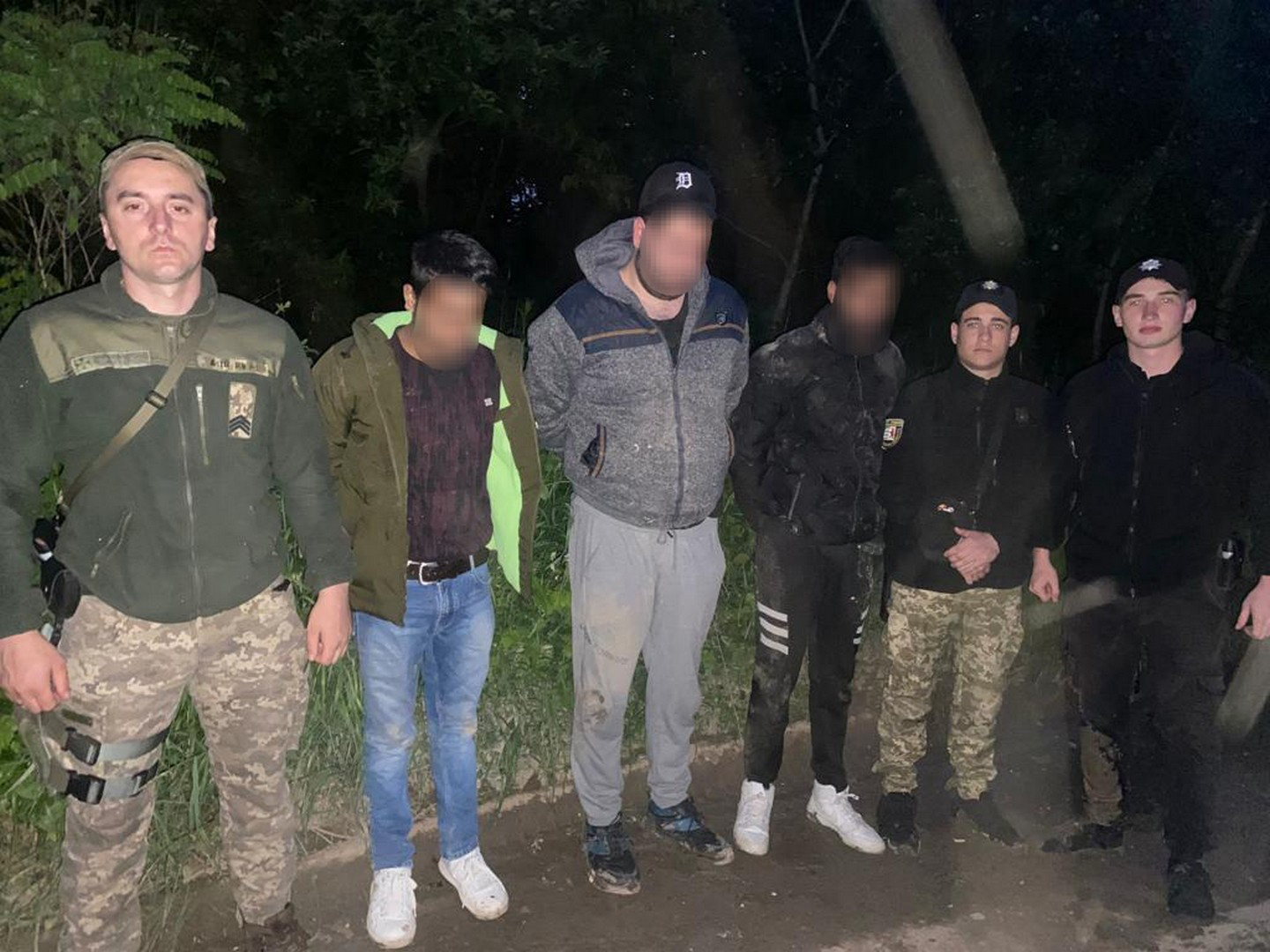 ДПСУ затримали 4 іноземців на кордоні зі Словаччиною