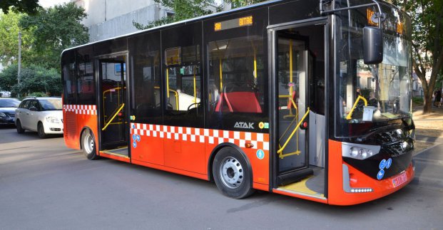У Харкові через ремонт на теплотрасі два автобуси змінять маршрут
