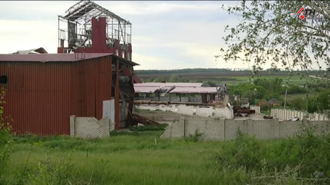 Треба виростити та зібрати врожай: люди повертаються у розбиті села Харківщини