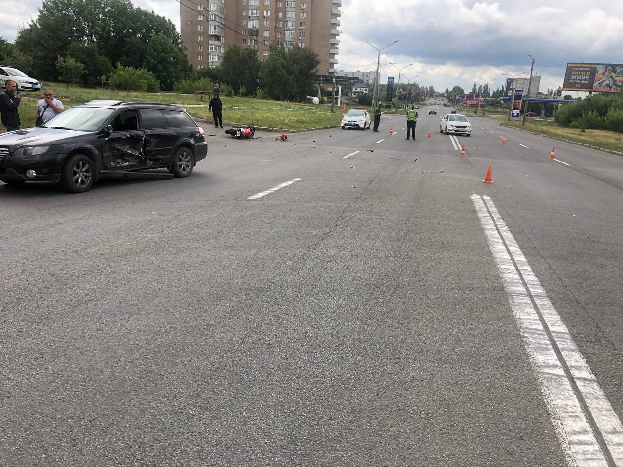 Пішов на обгін: у ДТП на Клочківській постраждав мотоцикліст