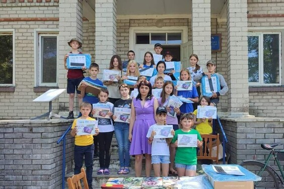 Понад 700 гаджетів отримали діти 4 громад Харківщини