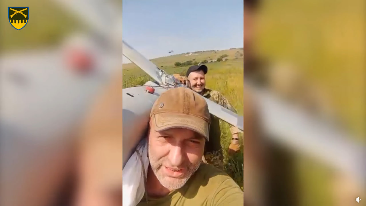 Бійці 92 бригади збили ворожий безпілотник з автоматів (відео)