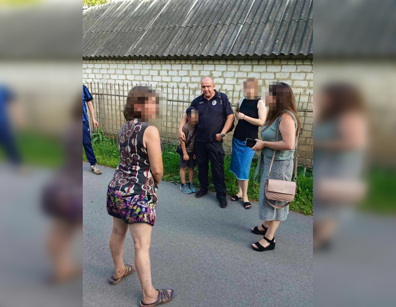 На Харківщині поліцейські тимчасово вилучили дитину у матері