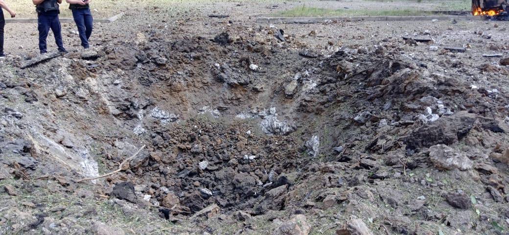 Пошкоджені лінії електропередач: щойно окупанти обстріляли Козачу Лопань