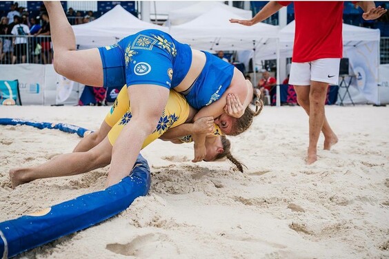 Харківські спортсмени перемогли на 3 етапі світової серії з пляжної боротьби