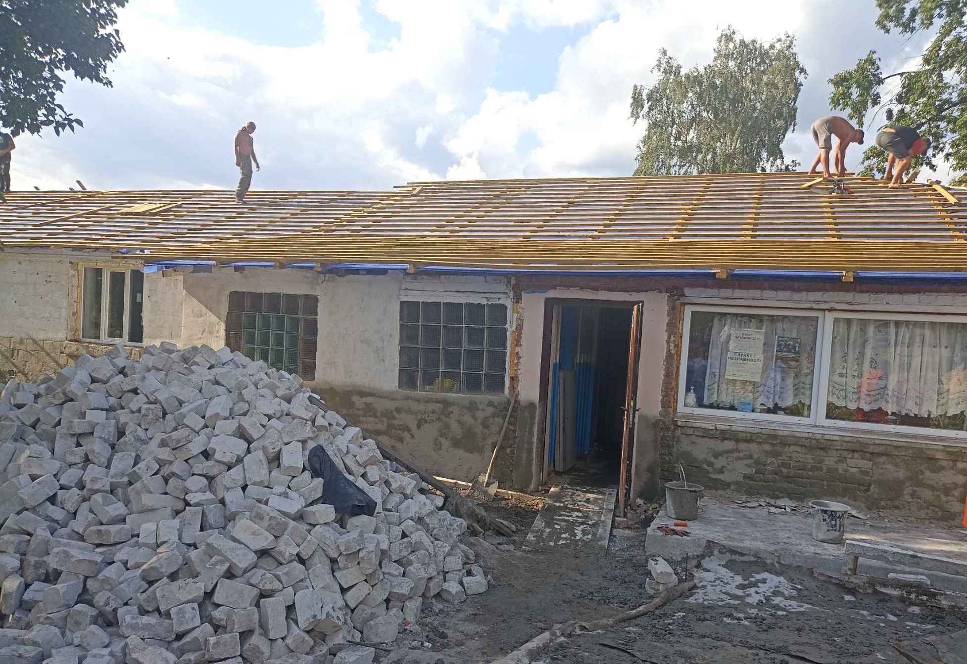 Відновлювати будинки в Золочівській громаді допомагатимуть французи